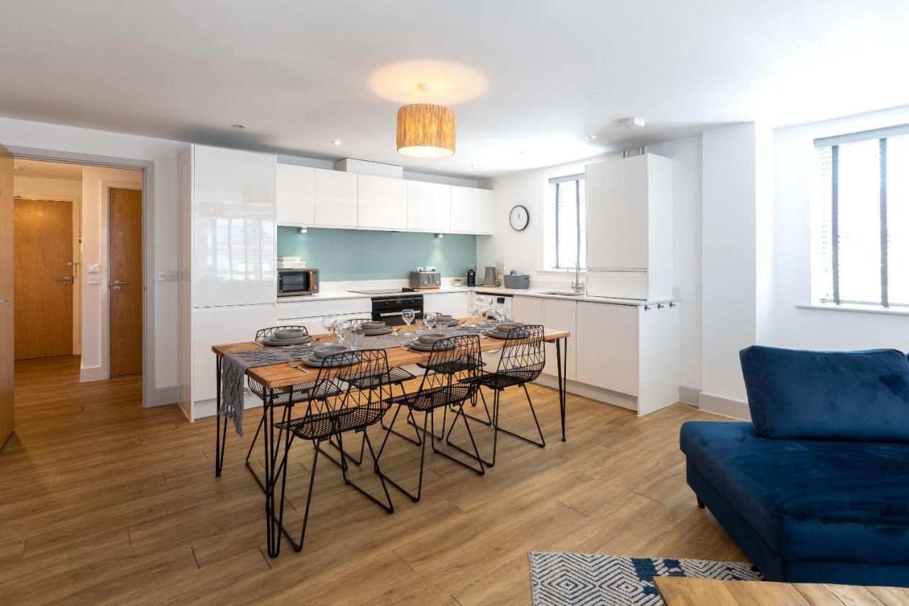 X-Large Two Bedroom & Two Bathroom Apartment With Free Evening Parking Southampton Exterior foto