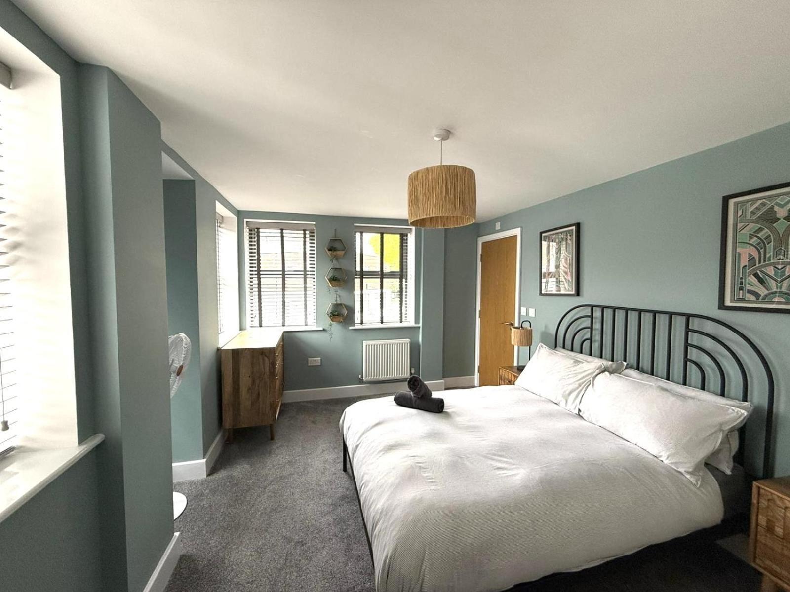 X-Large Two Bedroom & Two Bathroom Apartment With Free Evening Parking Southampton Exterior foto